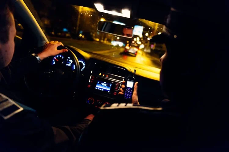 Urmărire ca-n filme, noaptea de la Horodnic de Sus la Marginea, între polițiști și vitezomani! S-a lăsat cu accident!