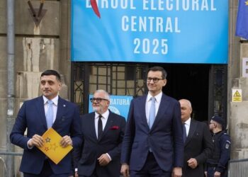 Fostul premier al Poloniei, prezent la depunerea candidaturii lui George Simion: Am convingerea că va fi o forță stabilizatoare nu doar pentru România, ci și pentru întreaga UE