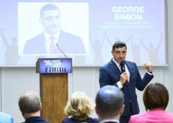 George Simion: „Uniți suntem MEGA. Uniți suntem puternici! Avem datoria să reconstruim și să facem din nou măreț continentul nostru!”