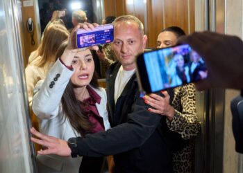 Cine face scandal în Parlament va fi interzis doi ani! Legea nu se aplică deputaților și senatorilor