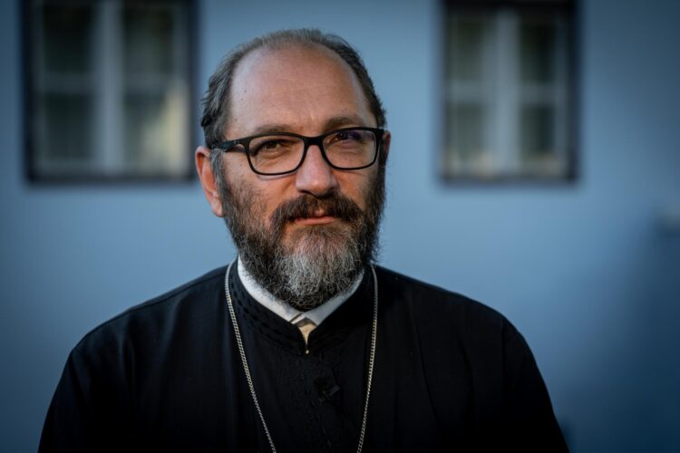 Ce spune preotul Constantin Necula despre POSTUL înainte de spovedanie? „Una dintre falsele rigorisme!”