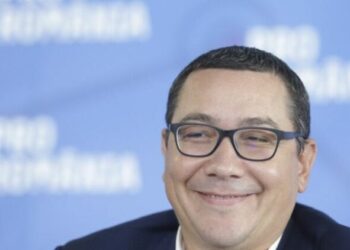 Ponta și-a tras casă lângă cel mai mare teren de golf din țară. Suveranistul vopsit se spală pe mâini: ”Nu e casa mea, ci a firmei mele”