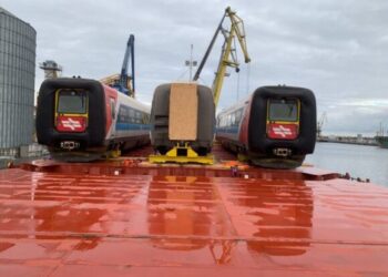 Bombardamentele celor de la Hamas au oprit trenurile private care urmau să circule de la Suceava la București și Mangalia