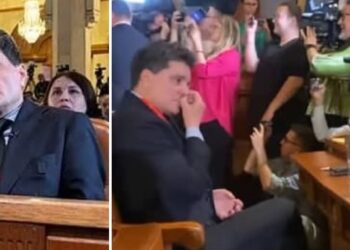 Nicușor Dan a adormit în direct, după care s-a scobit în nas, la întâlnirea cu sindicaliștii
