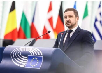 Adrian Axinia: „Europarlamentarii AUR și ECR au votat pentru prelungirea perioadei de implementare a PNRR cu 18 luni”
