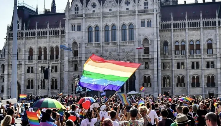 Poliția maghiară a interzis parada anuală Pride din Budapesta