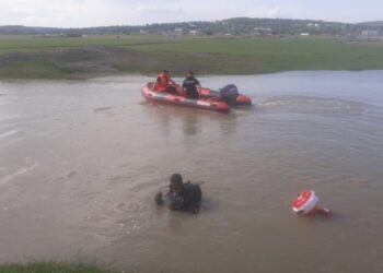 Pe râul Bahlui are loc o misiune de salvare, după ce doi copii au căzut în apă