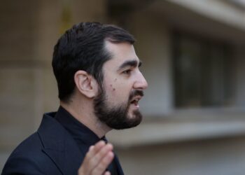 Claudiu Năsui (USR) vrea să fure și mai mult din banii românilor! ‘Tăierile de cheltuieli din pachetele de măsuri fiscale sunt relativ anemice’