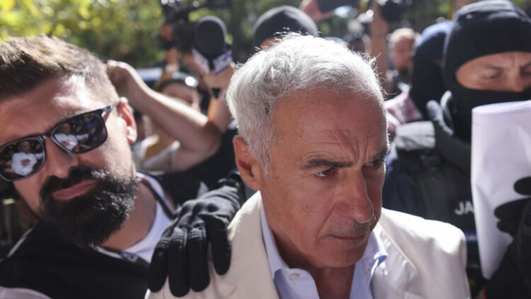 Călin Georgescu rămâne în arest. Ce probe și riscuri au invocat judecătorii